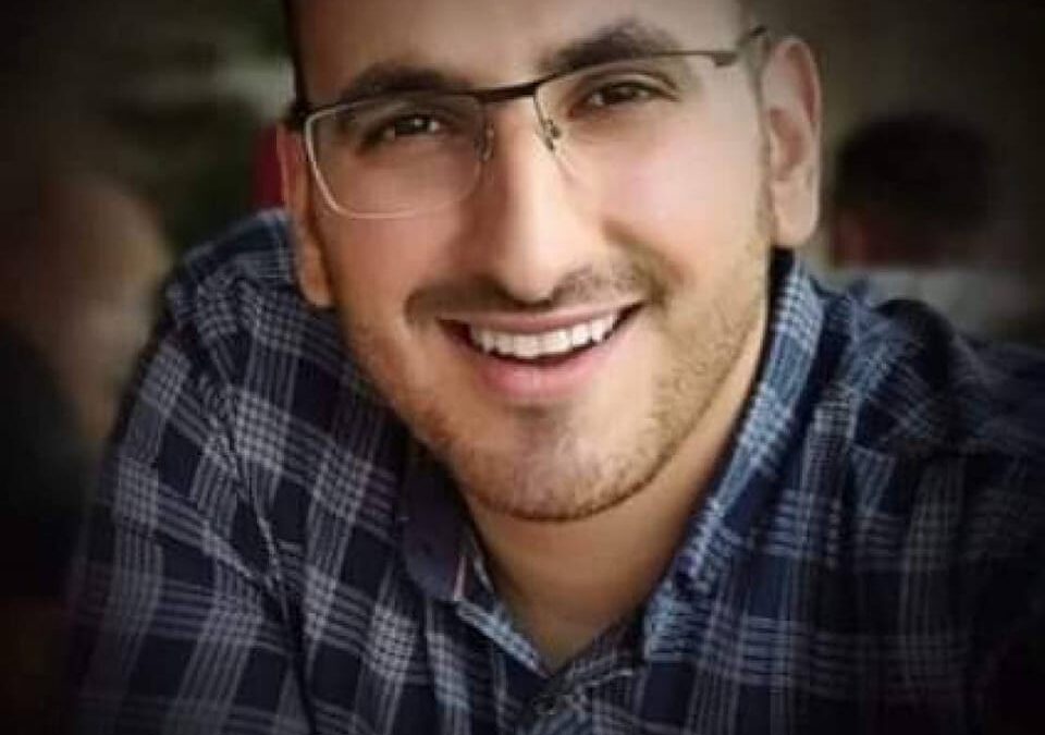 الحكم بالبراءة للمعتقل السياسي الصحفي ياسين أبو لفح